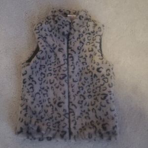Nannnette Girl Leopard Vest small 5/6